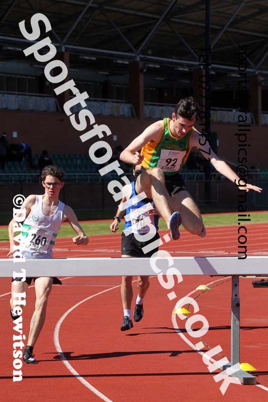 Senior mens and under-20s 3000 metres steeplechase, 2021 Northern Senior and Under-20s Champs., Leigh. Photo: David T. Hewitson/Sports for All Pics